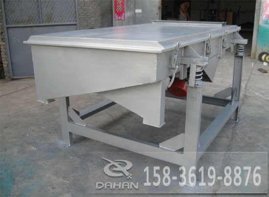 <b>在珍珠巖生產(chǎn)工藝流程中，我們需要什么樣的振動(dòng)篩</b>